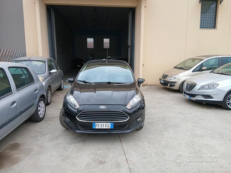 Usata Ford Fiesta Titanium 75 CV (55 kW) 2016 Nero Berlina
