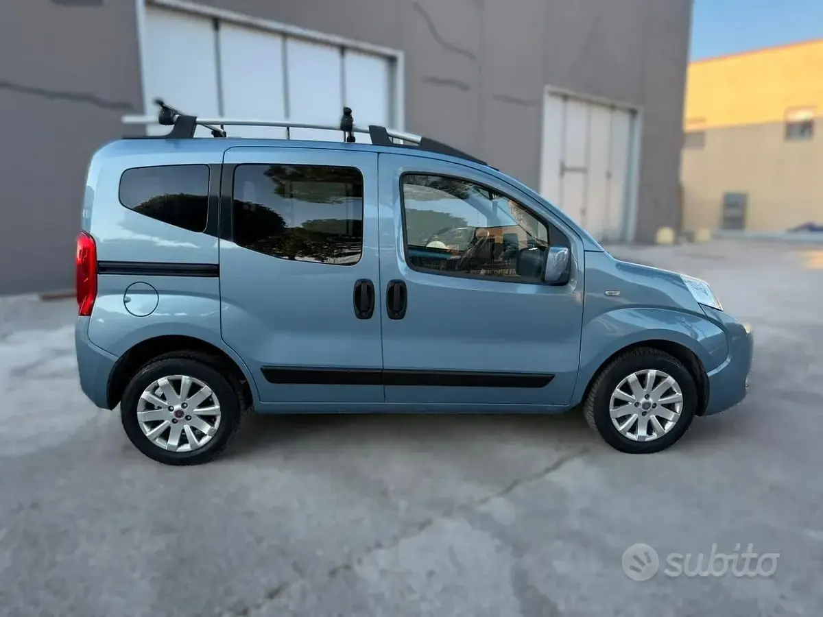 Usata Fiat Qubo Trekking 75 CV (55 kW) 2012 Blu Monovolume