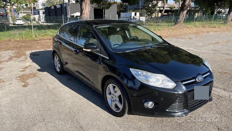 Usata Ford Focus Titanium 116 CV (85 kW) 2013 Nero Berlina