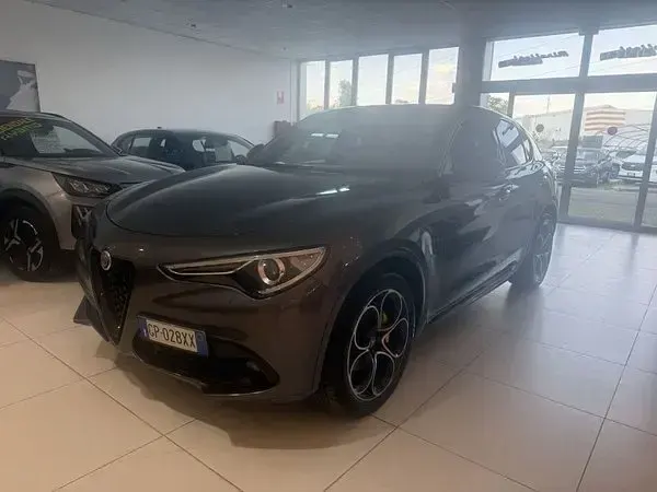 Usata Alfa Romeo Stelvio Veloce 209 CV (153 kW) 2021 SUV