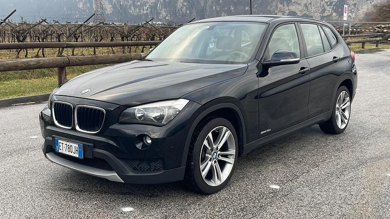 Usata BMW X1 Efficient Dynamics 116 CV (85 kW) 2013 Nero SUV