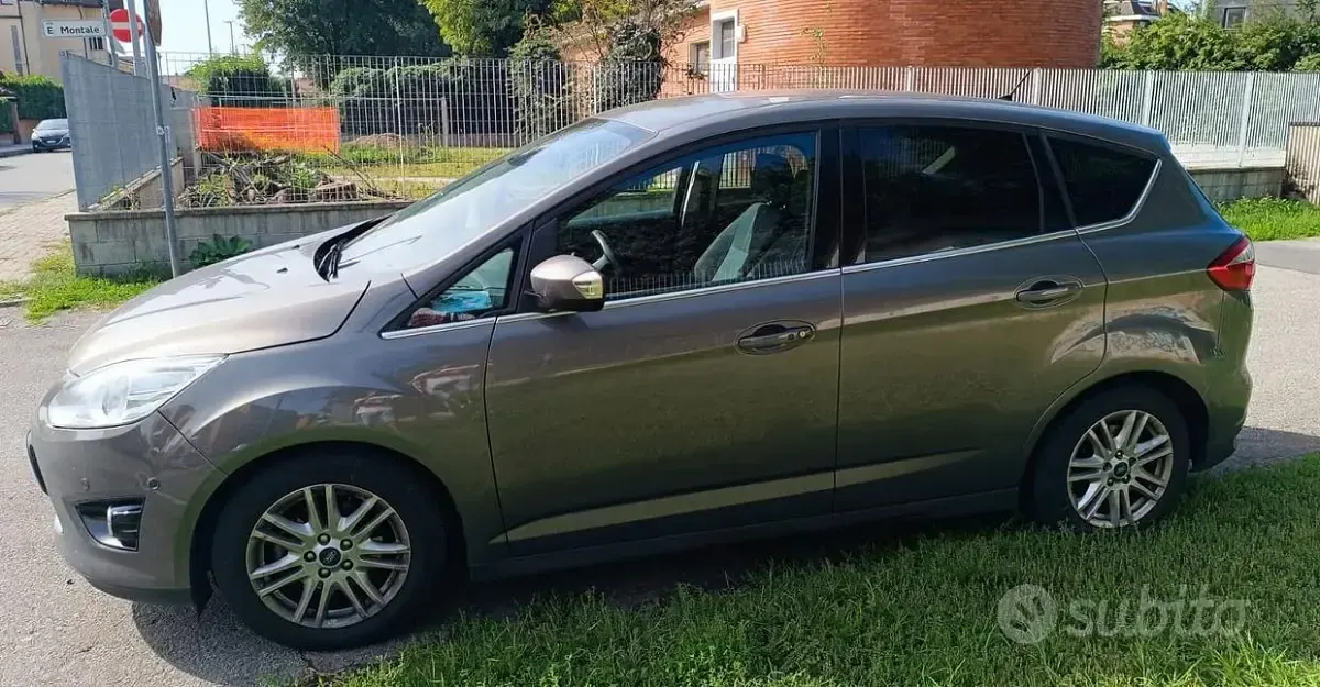 Usata Ford C-MAX Titanium 116 CV (85 kW) 2013 Argento Monovolume