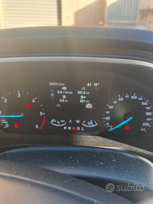 Usata Ford Focus 120 CV (88 kW) 2020 Grigio Station wagon