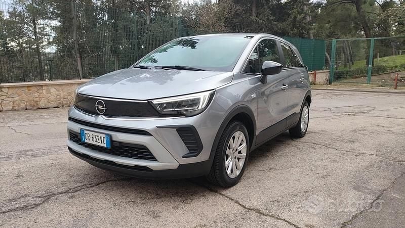 Usata Opel Crossland X Ultimate 120 CV (88 kW) 2022 Grigio SUV