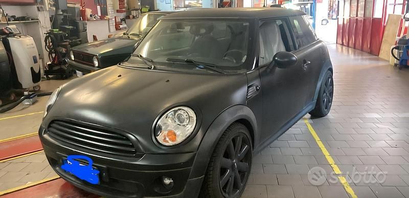 Usata Mini Cooper 120 CV (88 kW) 2007 Nero Utilitaria