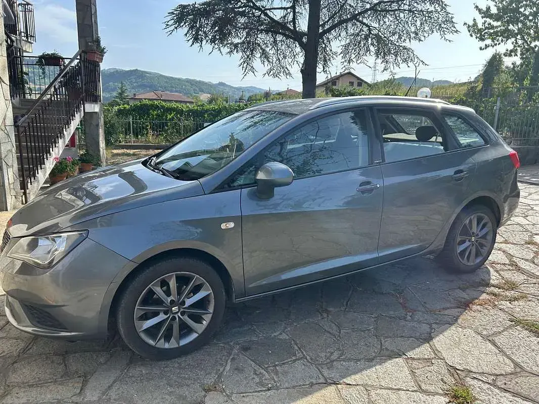 Usata Seat Ibiza ST 86 CV (63 kW) 2015 Grigio Station wagon