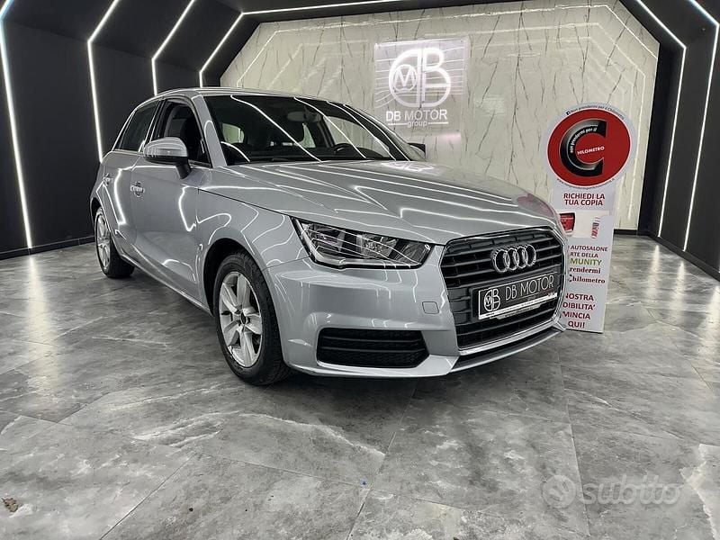 Usata Audi A1 Ambiente 90 CV (66 kW) 2016 Argento Utilitaria