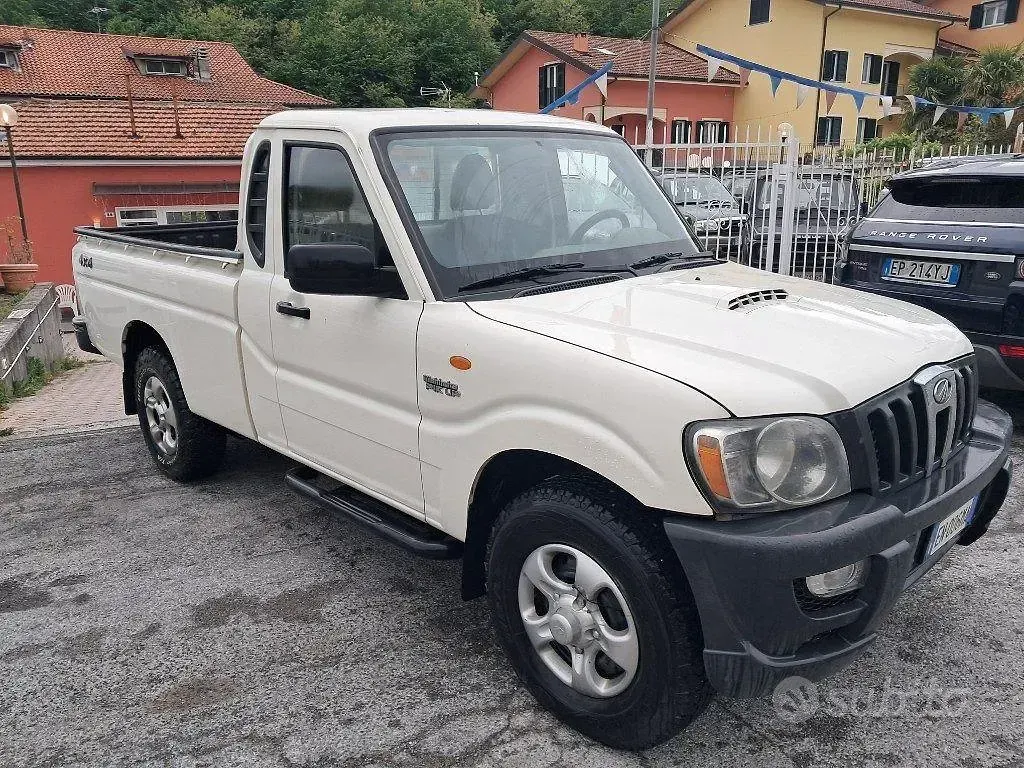 Usata Mahindra Goa 136 CV (100 kW) 2012 Bianco SUV