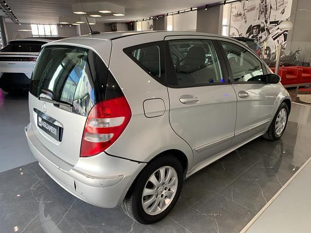 Käytetty Mercedes A150 Elegance 95 HP (69 kW) 2007 Hopea Sedan