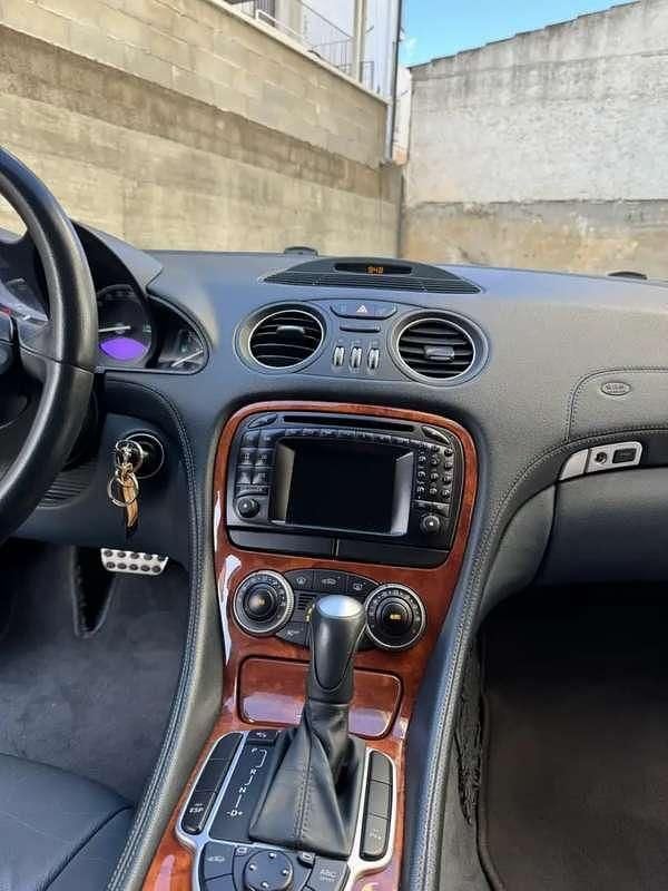 Begagnad Mercedes SL500 306 HK (225 kW) 2001 Blå Cab
