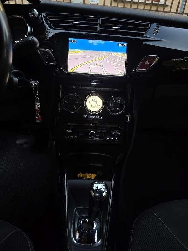 Usata 2013 Citroën DS3 Chic Tre volumi | 7000 € (Buon prezzo) - Immagine 1/4