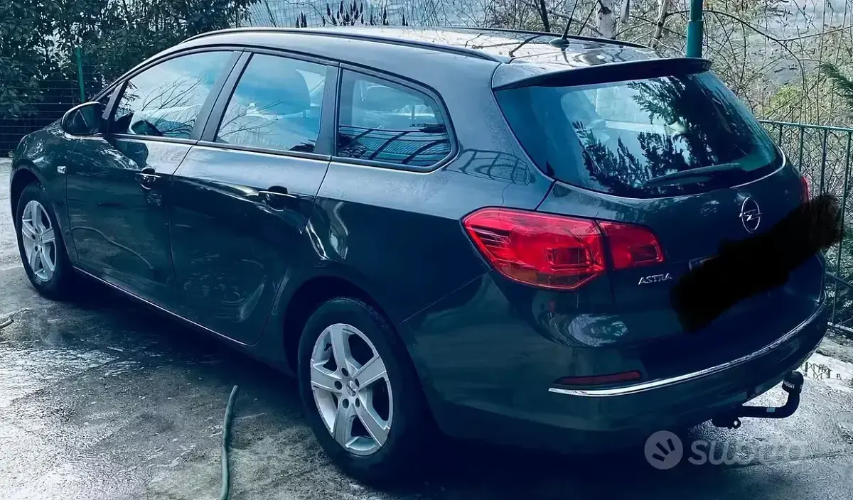 Usata Opel Astra 82 CV (60 kW) 2014 Station wagon