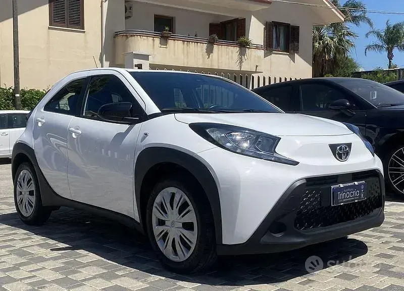 Usata Toyota Aygo X 72 CV (52 kW) 2024 Other SUV