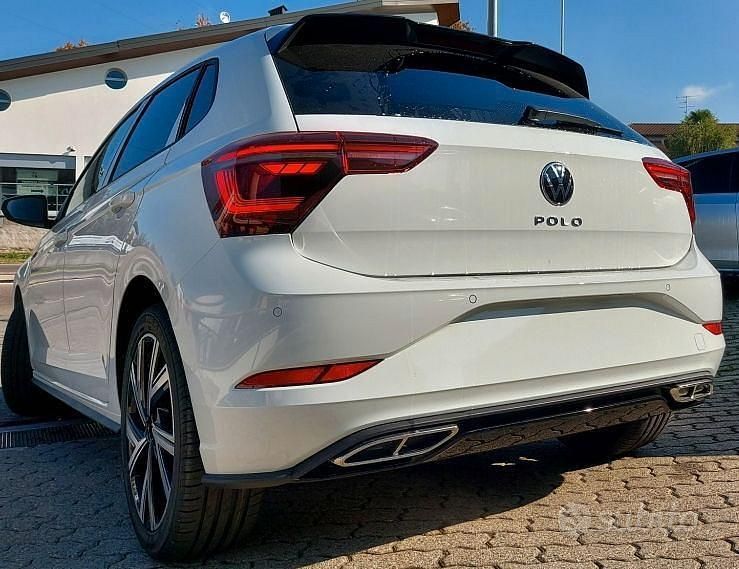 Usata VW Polo R-line 95 CV (69 kW) 2024 Bianco Berlina