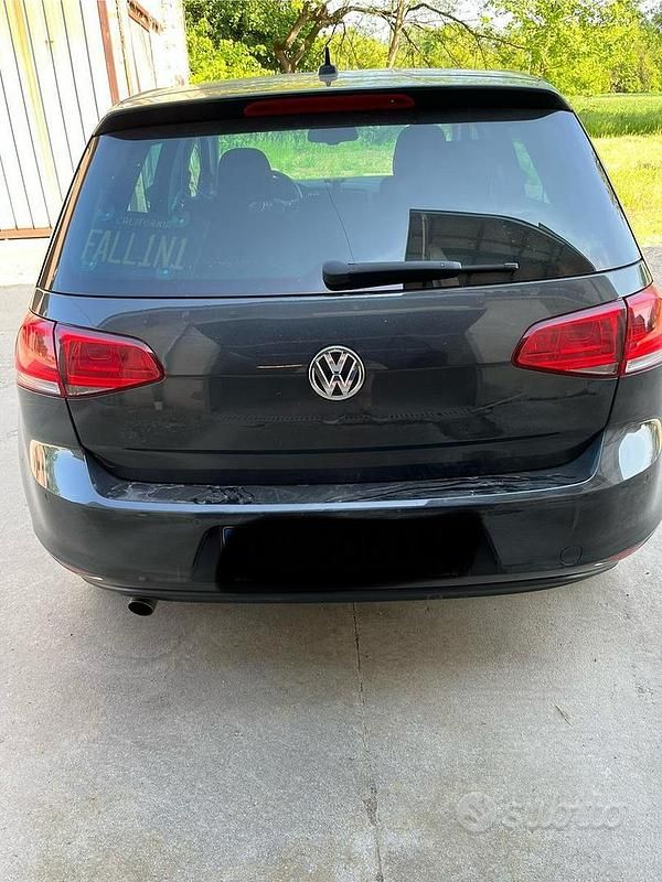 Usata VW Golf VII Highline 110 CV (80 kW) 2016 Grigio Berlina