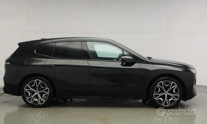 Usata BMW iX Efficient Dynamics 484 kW (659 CV) 2022 Nero SUV