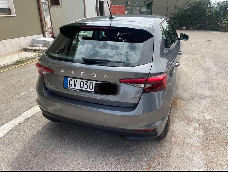 Usata Skoda Fabia 80 CV (58 kW) 2024 Grigio Utilitaria