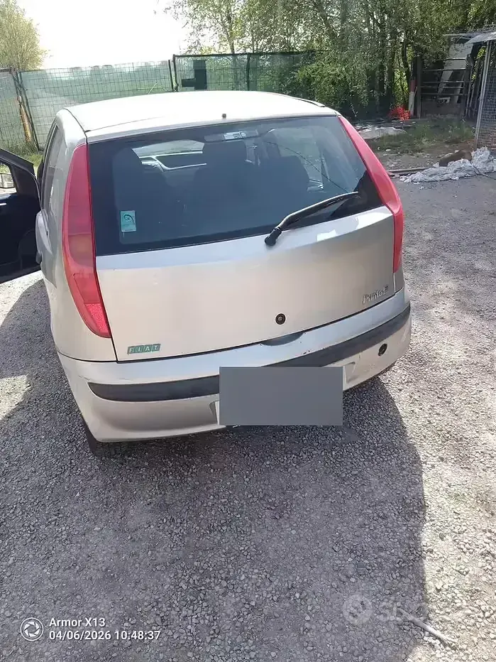 Usata Fiat Punto 80 CV (58 kW) 2001 Grigio Utilitaria