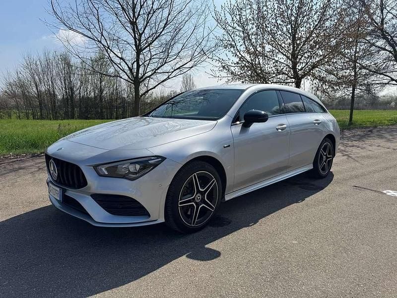 Usata Mercedes CLA250e Shooting Brake Premium Plus 160 CV (117 kW) 2021 Argento Station wagon