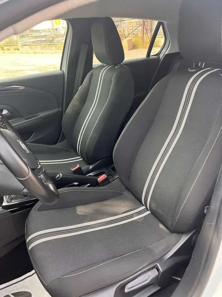 Usata Opel Corsa Design & Tech 75 CV (55 kW) 2022 Bianco Utilitaria