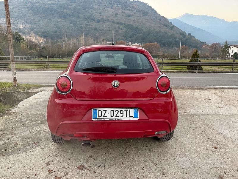 Usata Alfa Romeo MiTo Distinctive 105 CV (77 kW) 2010 Rosso Utilitaria
