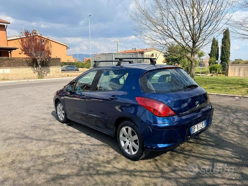 Usata Peugeot 308 110 CV (80 kW) 2008 Blu Utilitaria