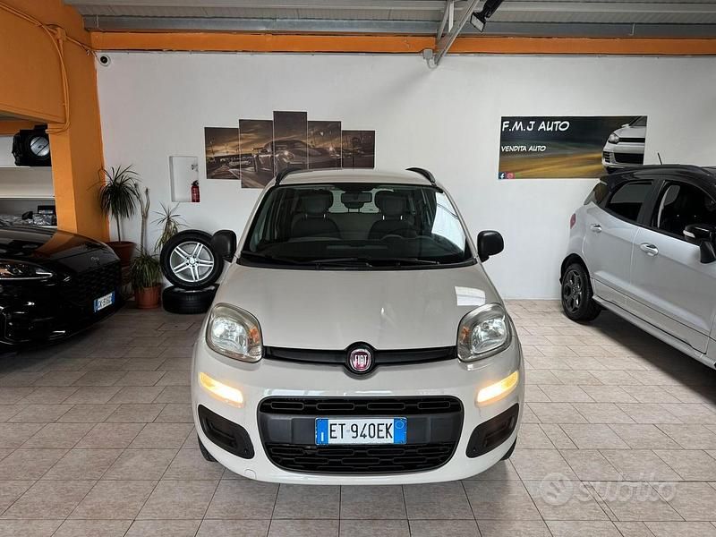 Usata Fiat Panda Lounge 80 CV (58 kW) 2013 Beige Utilitaria