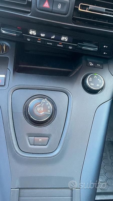 Usata Peugeot Rifter GT-line 131 CV (96 kW) 2019 Grigio Monovolume