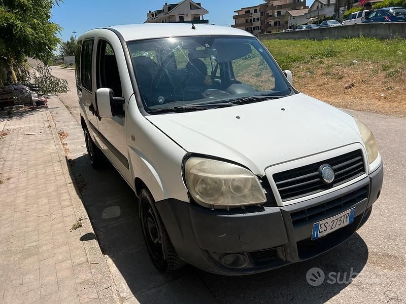 Usata Fiat Doblò 75 CV (55 kW) 2013 Bianco Monovolume