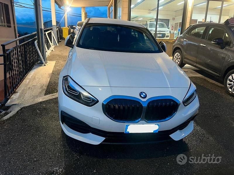 Usata BMW 120 Advantage 190 CV (139 kW) 2020 Bianco Utilitaria