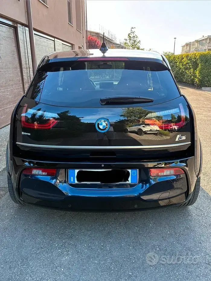 Usata BMW i3 75 kW (102 CV) 2020 Nero Utilitaria