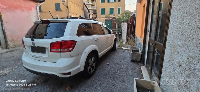 Usata Fiat Freemont 140 CV (102 kW) 2011 Bianco SUV