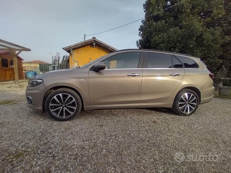 Usata Fiat Tipo 120 CV (88 kW) 2019 Station wagon