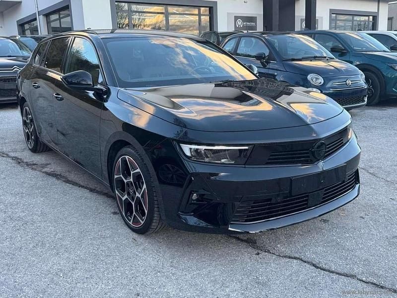 Usata Opel Astra 131 CV (96 kW) 2024 Nero Station wagon
