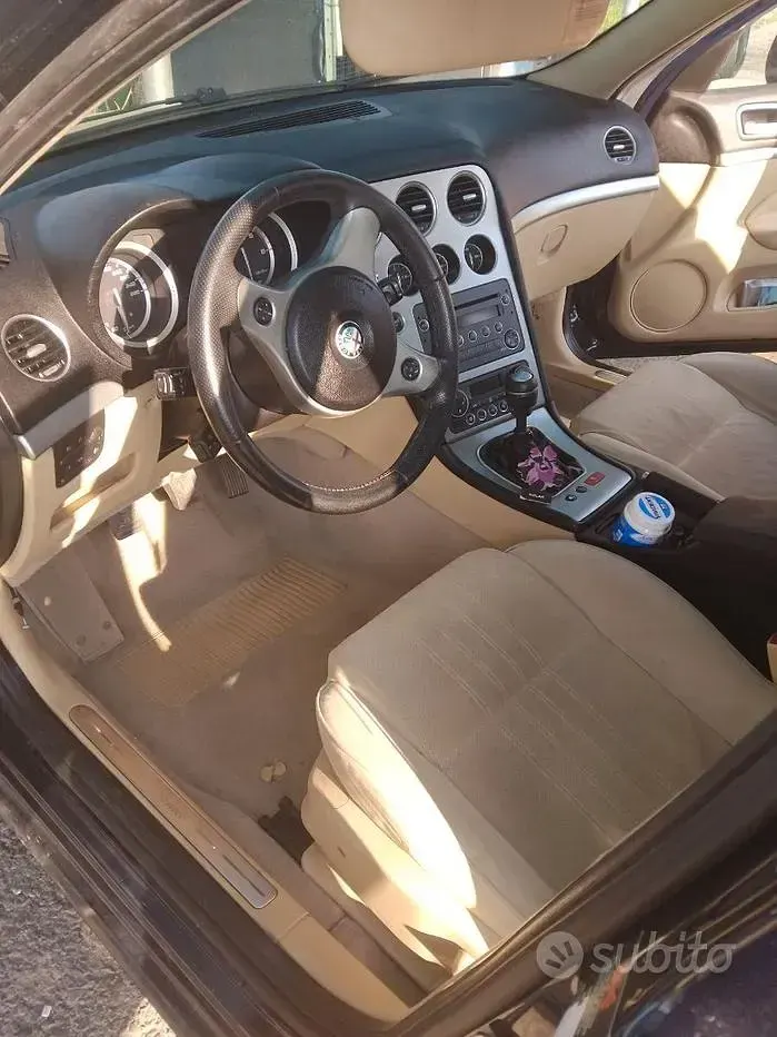 Usata Alfa Romeo 159 120 CV (88 kW) 2010 Bluazzurro Station wagon