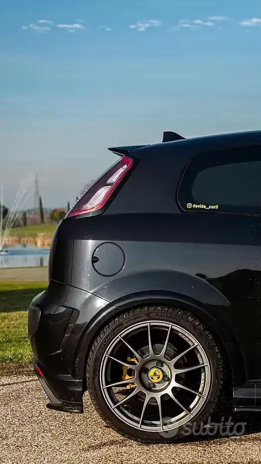 Usata Abarth Punto Evo 165 CV (121 kW) 2014 Nero Utilitaria
