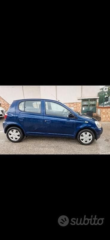 Usata Toyota Yaris 68 CV (50 kW) 2001 Berlina