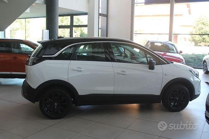 Usata Opel Crossland X Edition 110 CV (80 kW) 2022 Bianco SUV