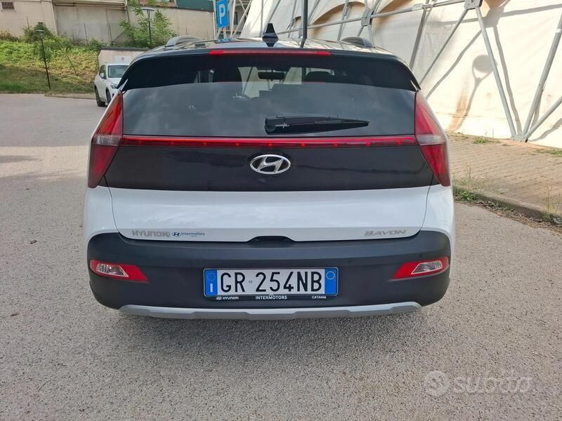 Usata Hyundai Bayon 84 CV (61 kW) 2023 Bianco SUV