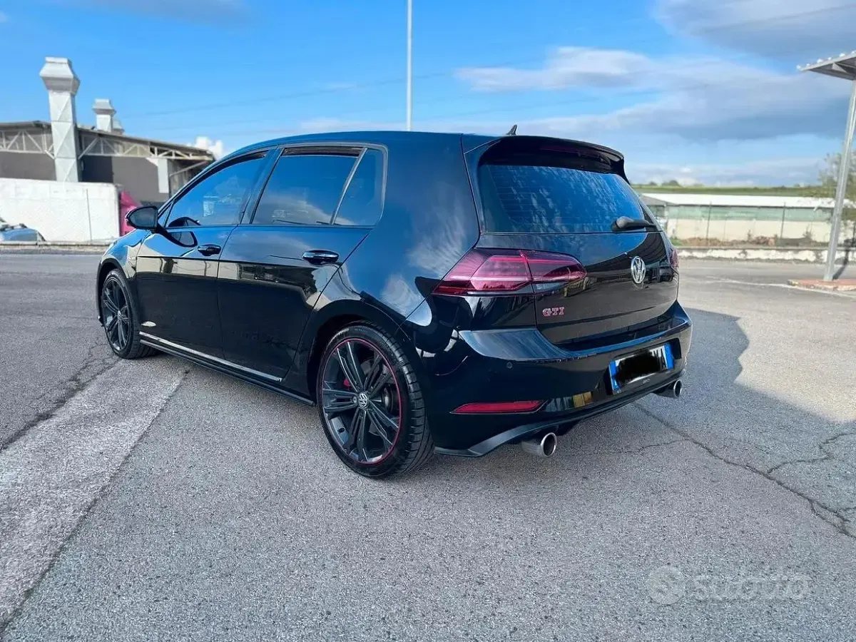 Usata VW Golf VII GTI 245 CV (180 kW) 2019 Nero Berlina