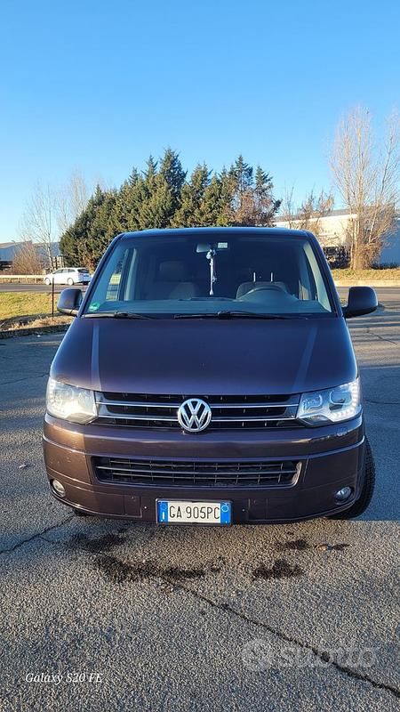 Usata VW Caravelle 180 CV (132 kW) 2013 Marrone Monovolume