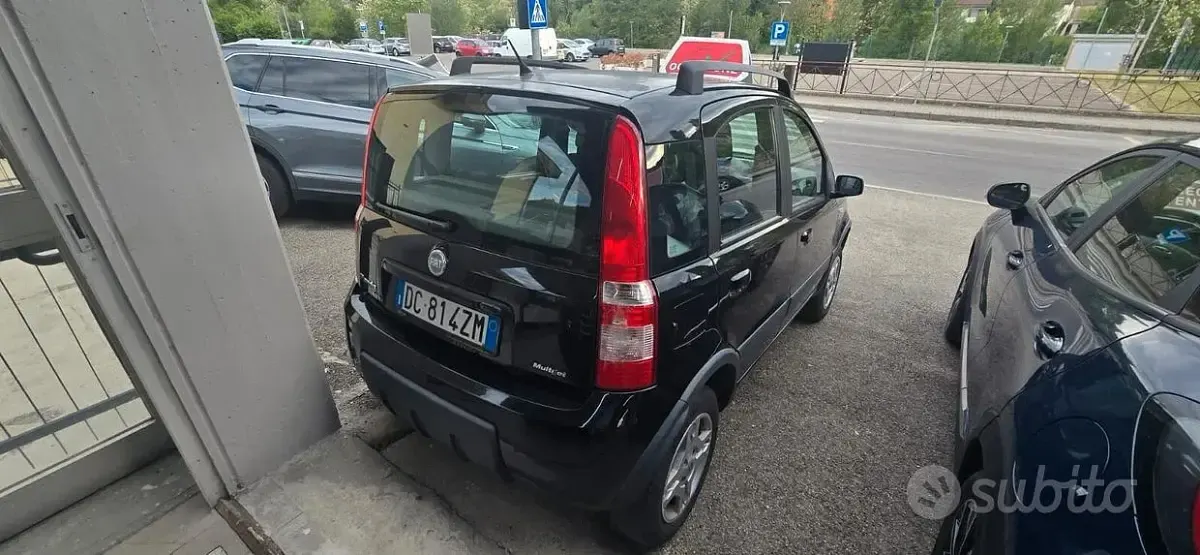 Usata Fiat Panda 4x4 69 CV (50 kW) 2003 Nero Utilitaria