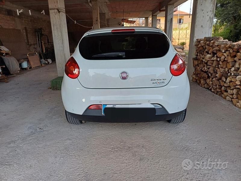 Usata Fiat Bravo 105 CV (77 kW) 2010 Bianco Utilitaria