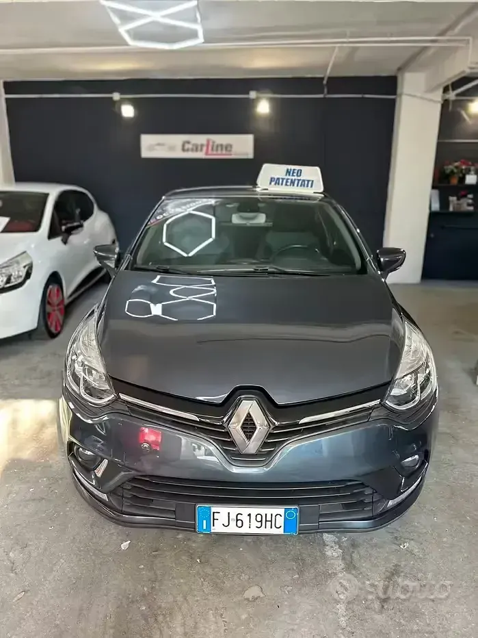 Usata Renault Clio IV 90 CV (66 kW) 2017 Grigio Berlina
