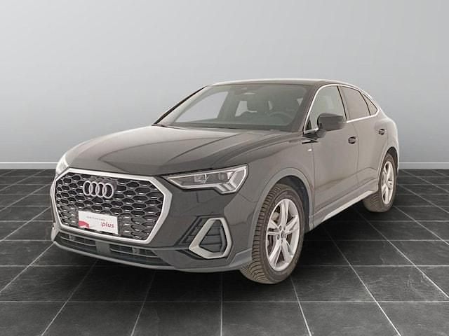 Nero Usata 2024 Audi Q3 Sportback S-Line SUV | 45.900 € (Molto cara) - Immagine 1/4