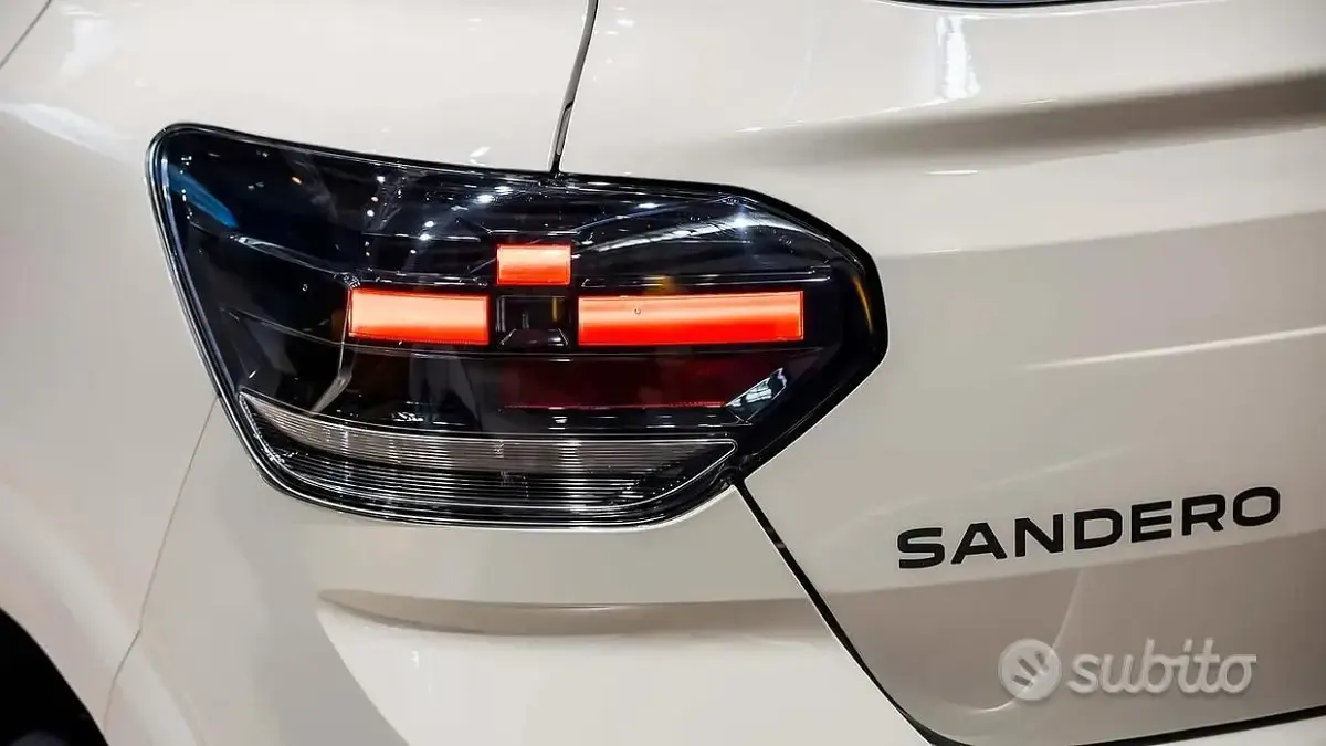 Ny Dacia Sandero 122 HK (89 kW) 2026 Sedan