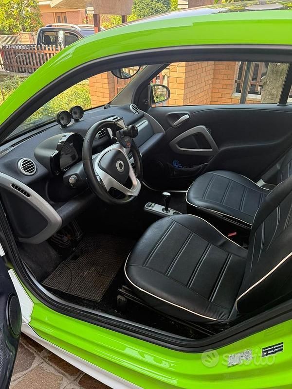 Usata Smart ForTwo Coupé 84 CV (61 kW) 2014 Utilitaria
