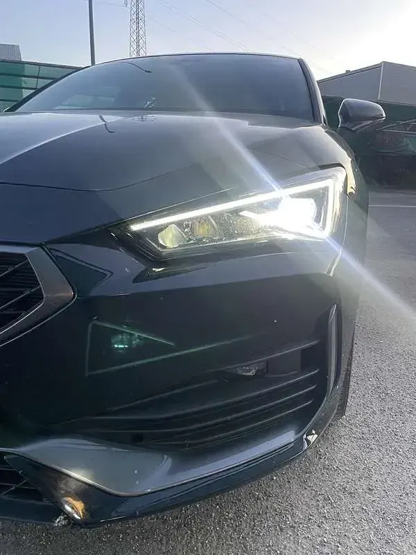Usata Cupra Leon 150 CV (110 kW) 2024 Berlina