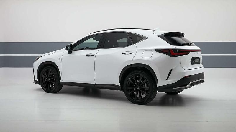 Usata Lexus NX450h+ Sport Line 185 CV (136 kW) 2022 Bianco metallizzato SUV