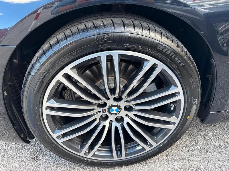 Usata BMW 520 M Sport 190 CV (139 kW) 2018 Blu Station wagon